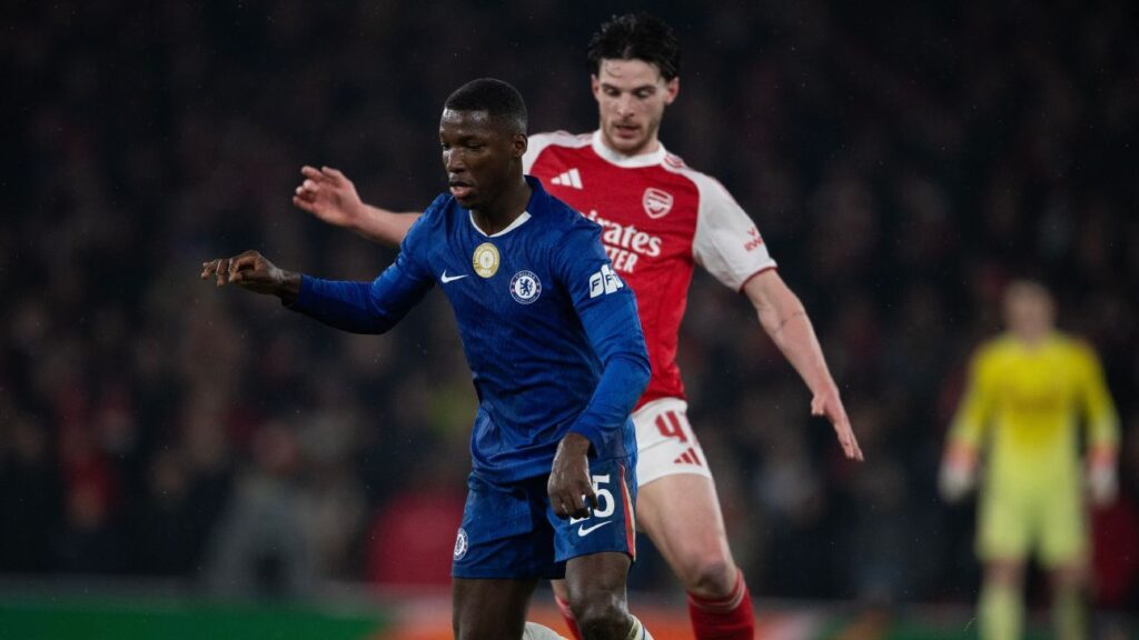 Arsenal manager Mikel Arteta shouting instructions from the touchline during a Premier League match