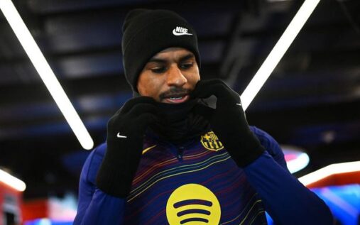 Marcus Rashford warming up for Barcelona prior to his recent knee injury