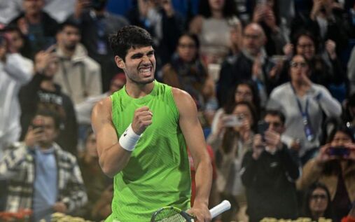 Carlos Alcaraz hitting a forehand during his match against Arthur Rinderknech at the Qatar Open