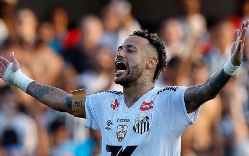 Neymar looking focused during a training session with Santos