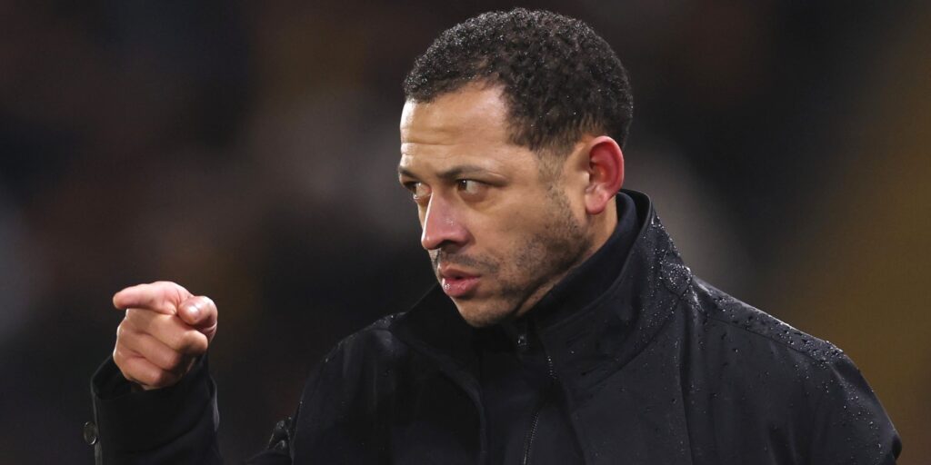 Lucas Bergvall in action for Tottenham Hotspur looking for a pass