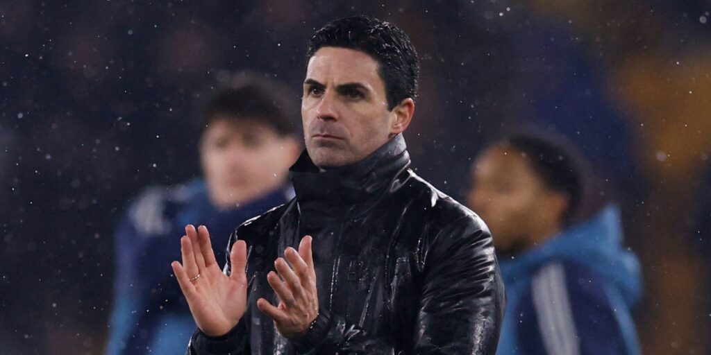 Victor Gyokeres looks dejected on the pitch during Arsenal's Premier League match against Wolves