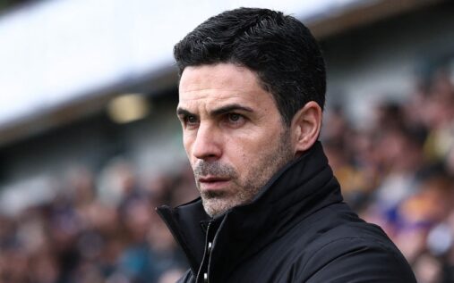 Bayern Munich midfielder Leon Goretzka passing the ball during a football match