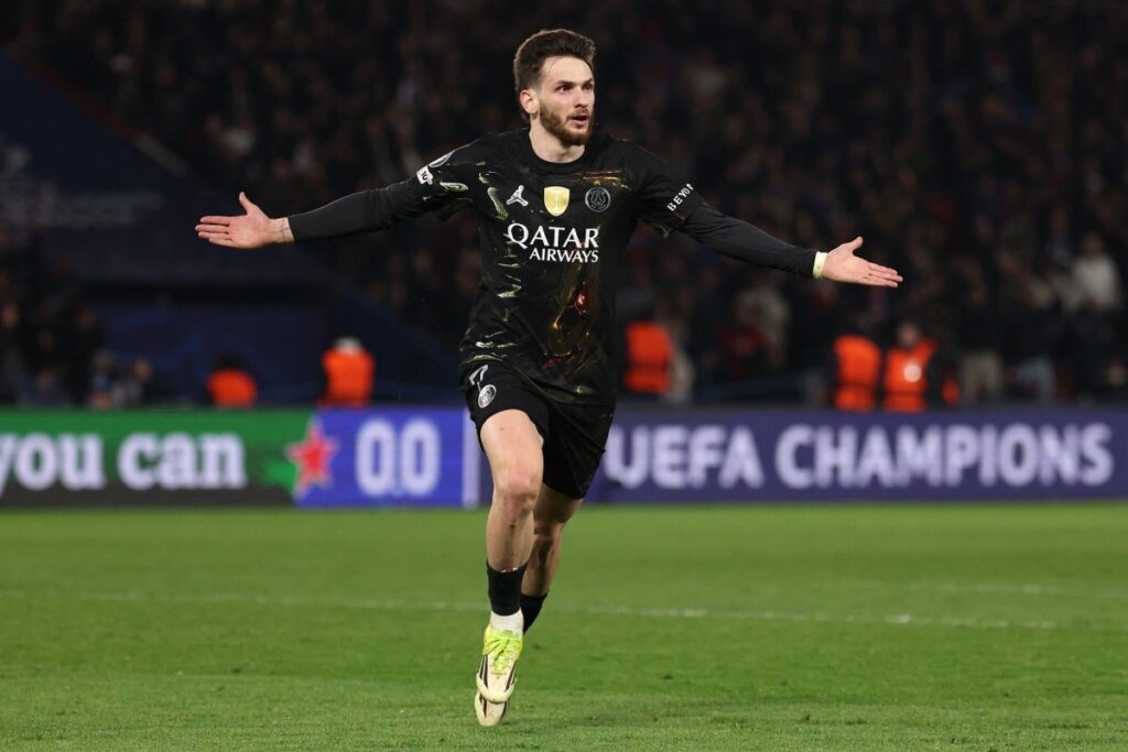 Khvicha Kvaratskhelia playing for Paris St-Germain in the Champions League