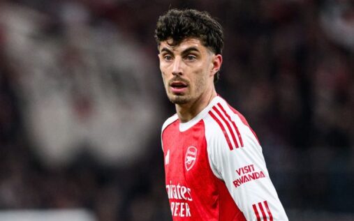 Kai Havertz and Mikel Arteta on the touchline during an Arsenal match