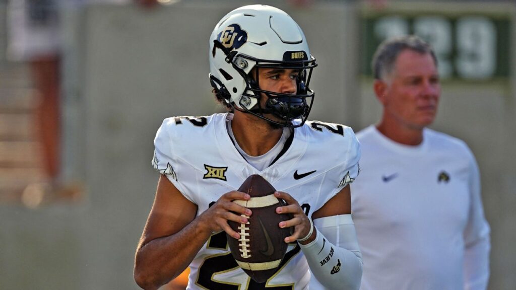 Colorado Buffaloes quarterback Dominiq Ponder wearing team uniform