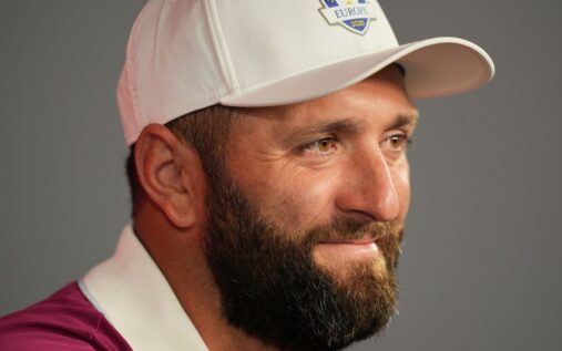 The iconic clubhouse and 18th green at Augusta National Golf Club