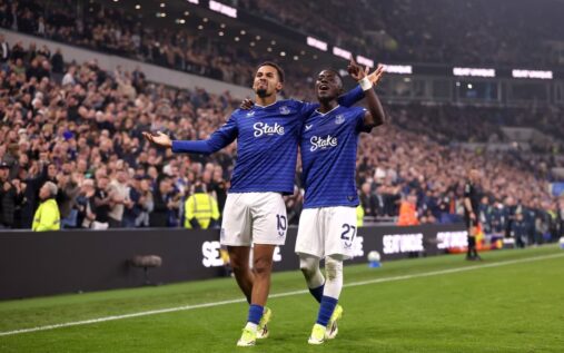 Iliman Ndiaye celebrating a goal for Everton by holding up two fingers to signify Senegal's Afcon titles