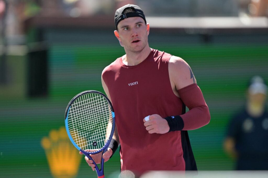 Jack Draper hitting a powerful forehand during his match at Indian Wells