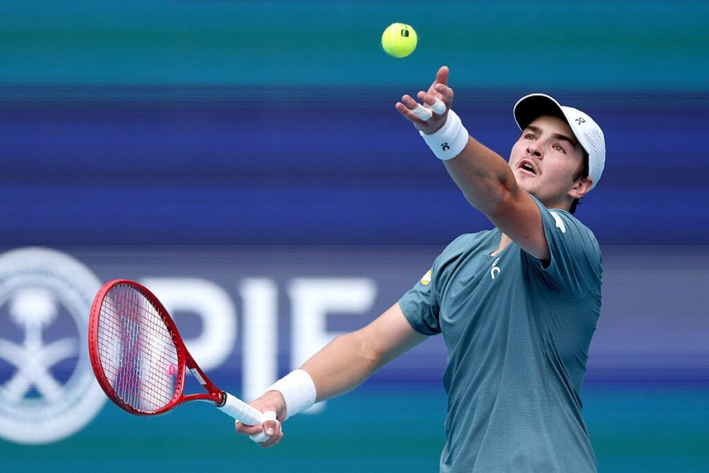 Joao Fonseca hits a forehand during his victory at the Miami Open
