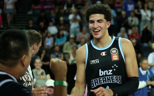 Karim Lopez playing basketball for the New Zealand Breakers in the NBL