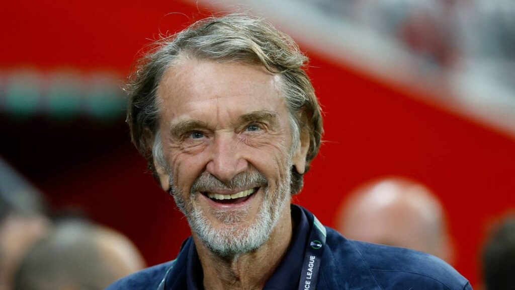 Bayern Munich left-back Alphonso Davies running with the ball during a match