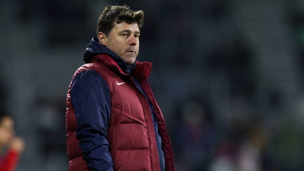 USMNT manager Mauricio Pochettino gesturing on the touchline during a football match