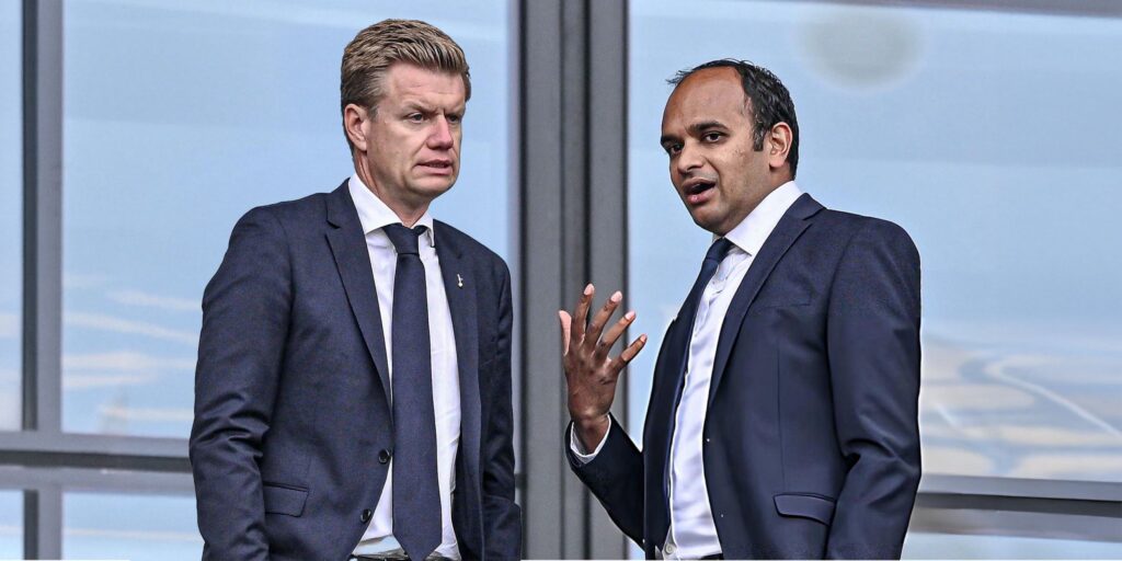 Mauricio Pochettino gesturing from the touchline while managing the United States national team