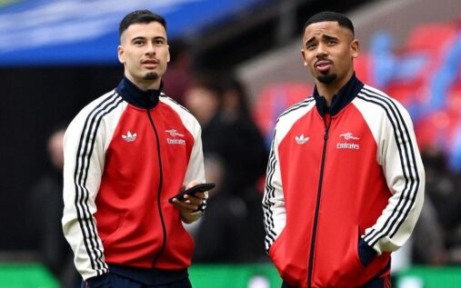 Roberto De Zerbi gesturing on the touchline during a football match