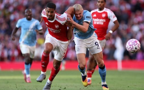 Mikel Arteta and Arsenal players looking focused during a Premier League match