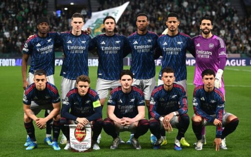 David Raya shouting instructions to his Arsenal defenders during a match