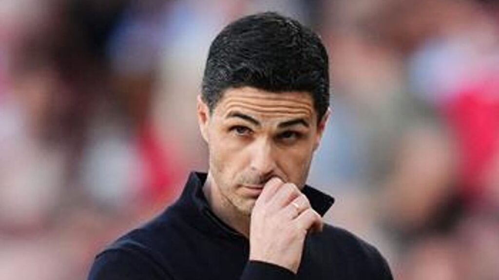 Arsenal manager Mikel Arteta looking tense during a Premier League match