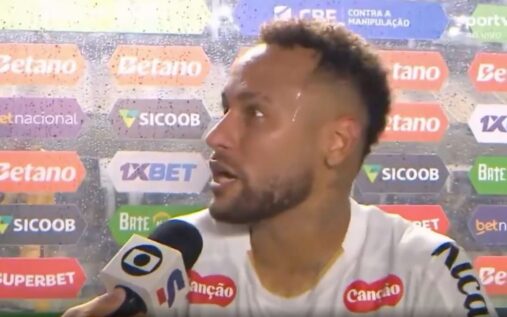 Neymar looking frustrated in a Santos jersey during a football match