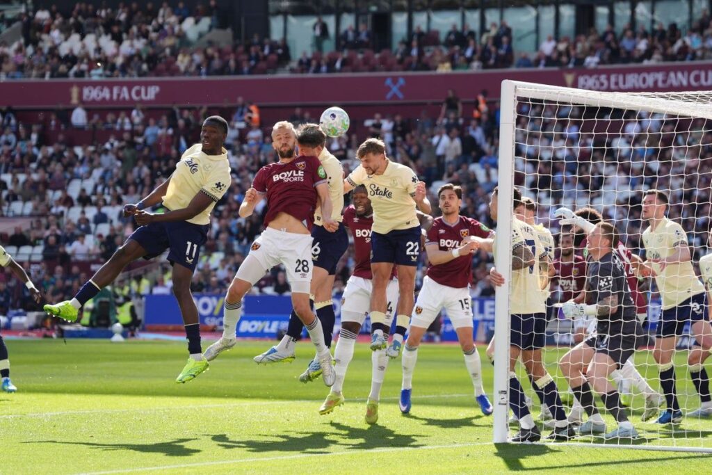Callum Wilson celebrating his stoppage-time winning goal for West Ham against Everton at the London Stadium