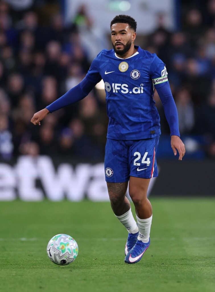 Chelsea manager Liam Rosenior speaking during a press conference ahead of the Premier League match against Manchester City