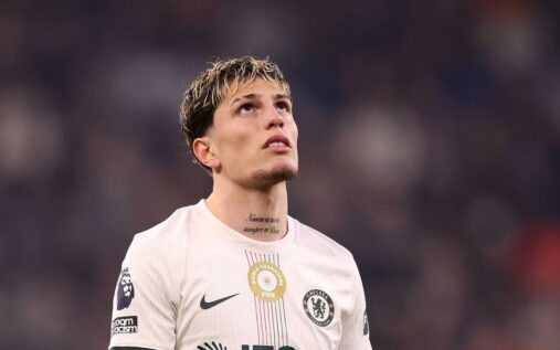 Alejandro Garnacho looking dejected on the pitch playing for Chelsea