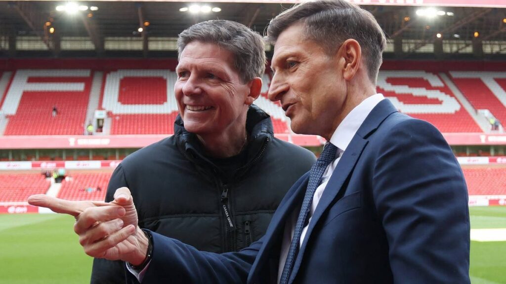 Bournemouth manager Andoni Iraola issuing instructions from the touchline