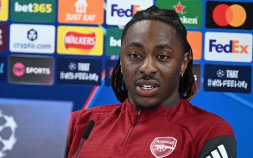 Eberechi Eze looking determined on the pitch in an Arsenal kit