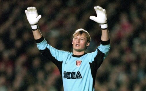 Alex Manninger playing in goal for Arsenal during a Premier League match
