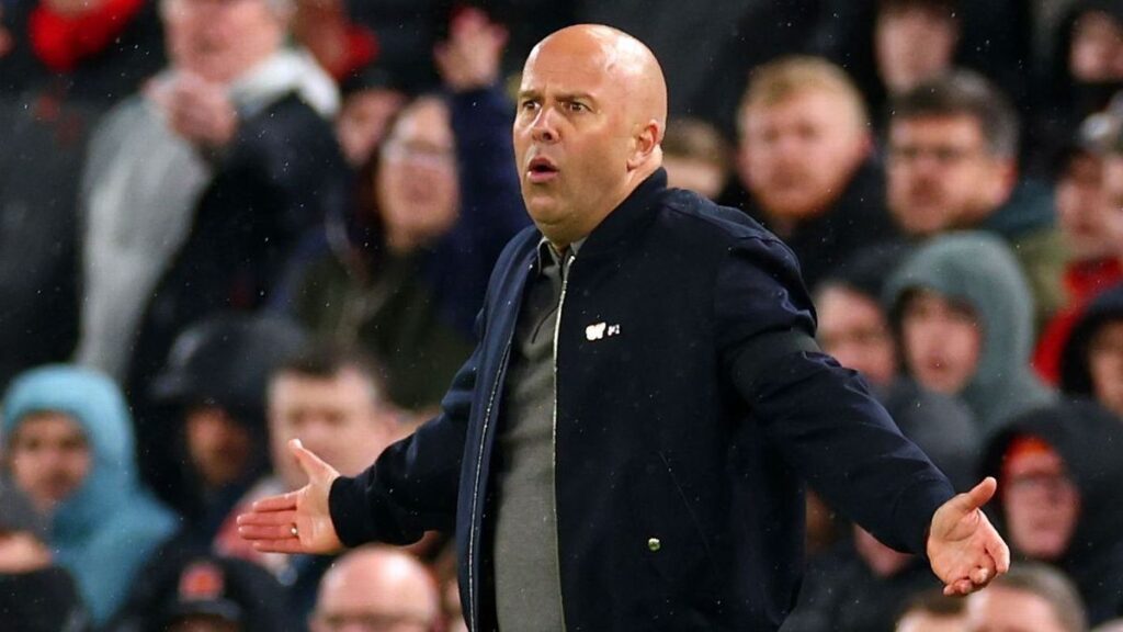 Arne Slot looking dejected on the touchline during Liverpool's Champions League defeat