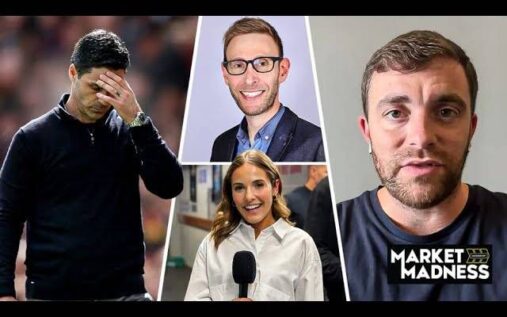 Manchester United and Liverpool managers standing on the touchline