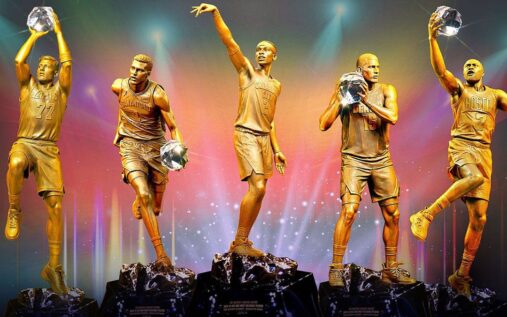 Shai Gilgeous-Alexander dribbling the basketball for the Oklahoma City Thunder