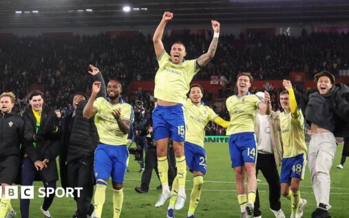 Southampton players celebrating their dramatic late winning goal against Arsenal at St Mary's Stadium