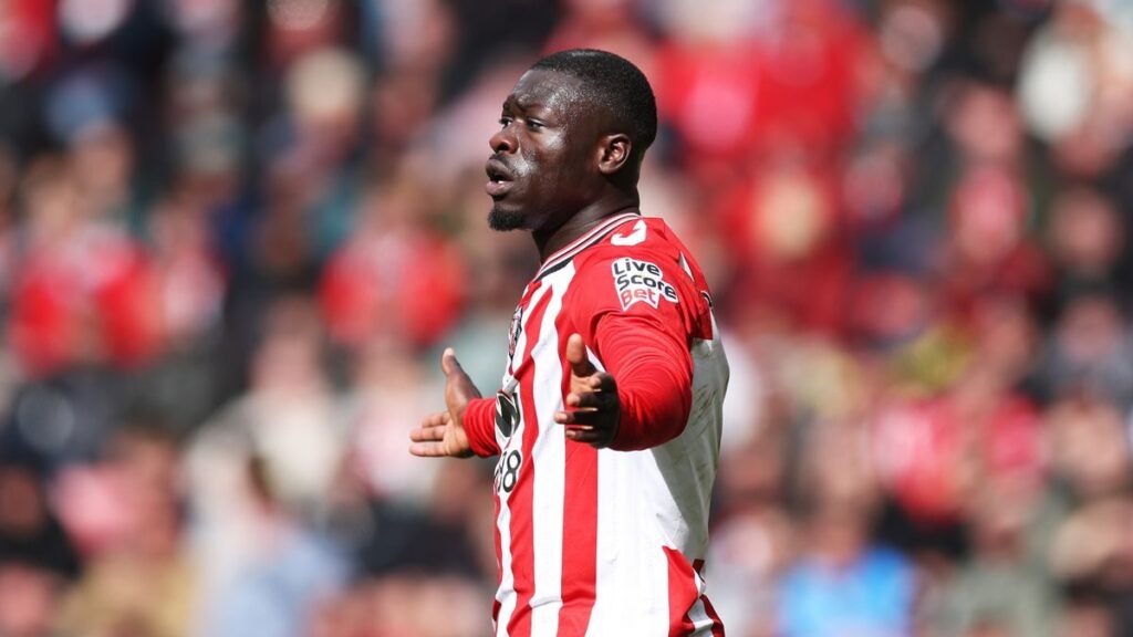 Brian Brobbey playing for Sunderland during a Premier League match against Tottenham