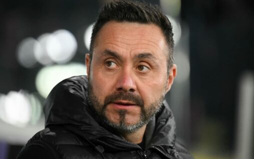 Roberto De Zerbi giving instructions on the touchline during a Premier League match