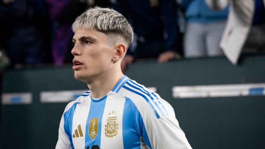 Alejandro Garnacho wearing the Argentina national team football kit