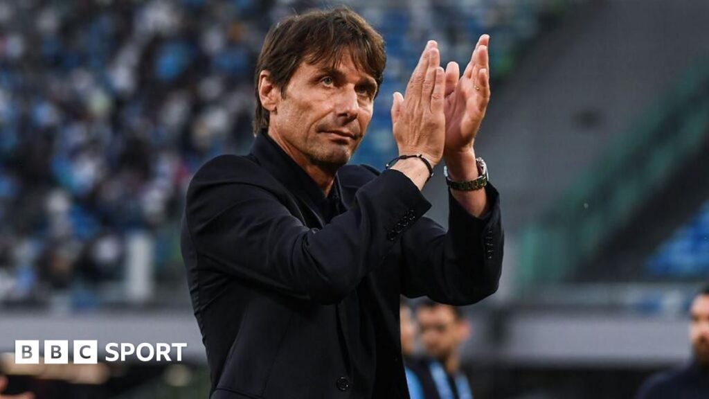 Antonio Conte speaking at a Napoli press conference