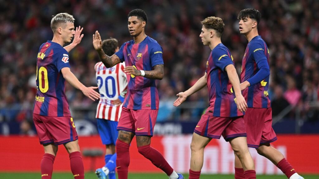 Marcus Rashford in action for Barcelona during a La Liga match