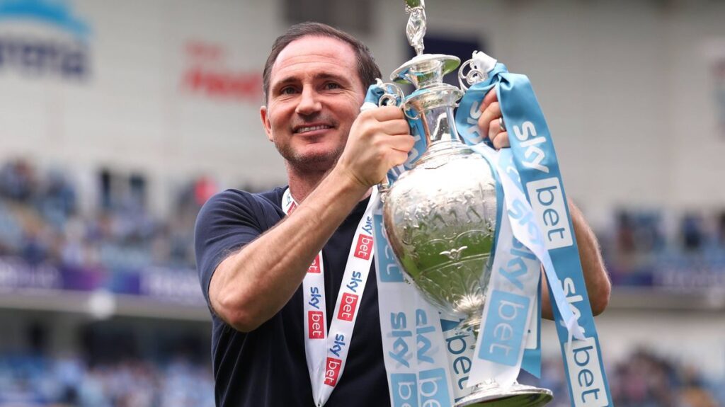 Frank Lampard managing on the touchline during a Coventry City match