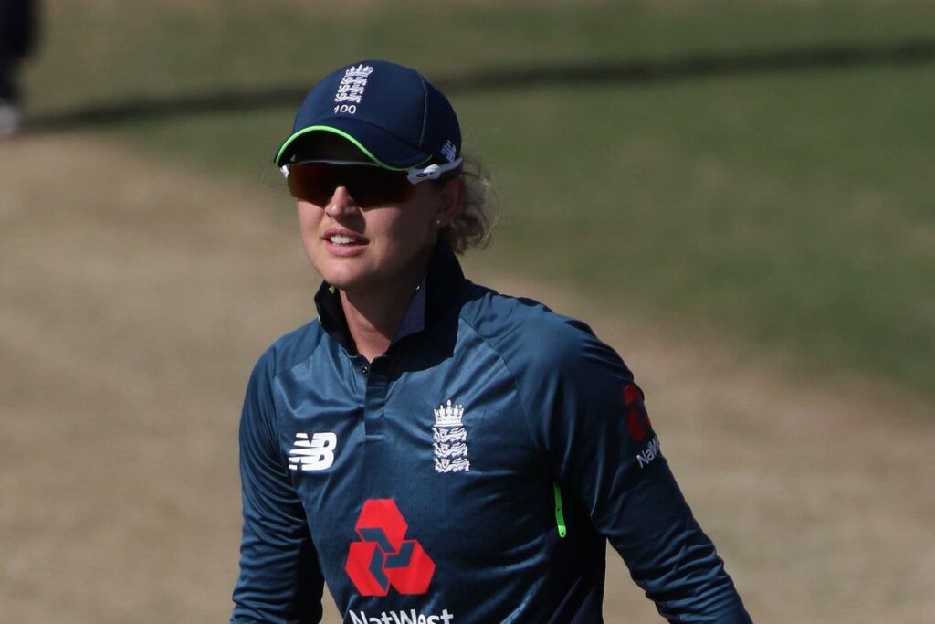 Sarah Taylor wearing England coaching kit during a men's cricket training session