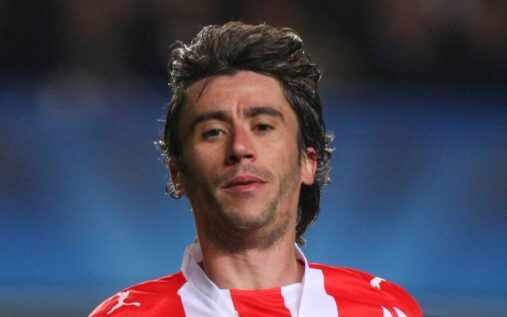 Paraskevas Antzas playing for Olympiacos in the Champions League