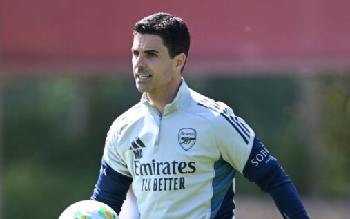 Arsenal manager Mikel Arteta looking concerned on the touchline during a Premier League match