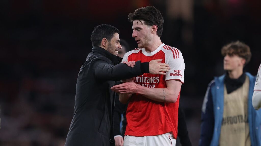 Arsenal manager Mikel Arteta issuing instructions from the touchline alongside midfielder Declan Rice