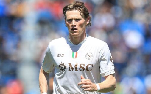 Scott McTominay celebrating a goal for Napoli on the football pitch