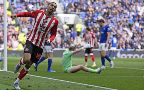 Sunderland players celebrating a goal against Everton in the Premier League