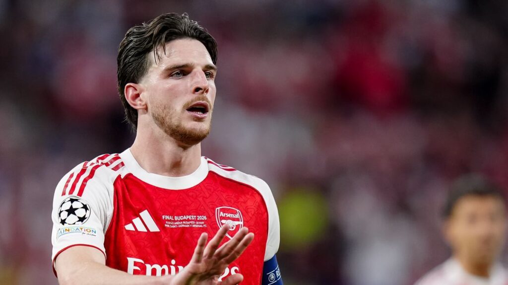 Declan Rice playing for Arsenal in a Premier League match