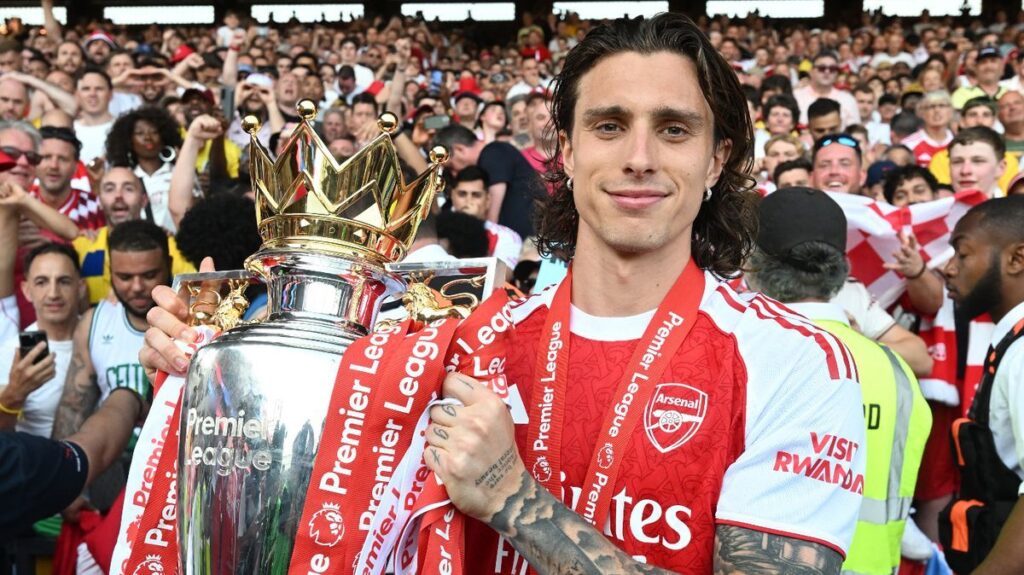 Riccardo Calafiori playing for Arsenal in the Premier League