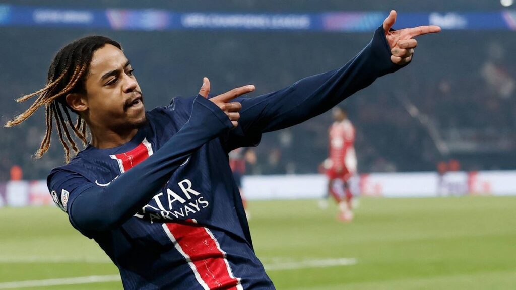 Bradley Barcola playing for Paris St-Germain in a Champions League match