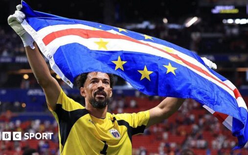 Cape Verde and Ghana players defending compactly in a World Cup match