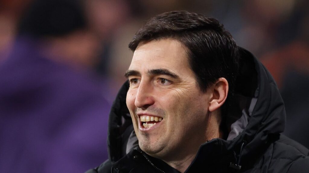 Liverpool manager Andoni Iraola issuing tactical instructions from the touchline